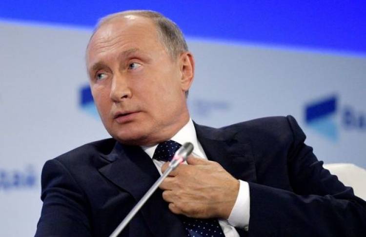 Путин сообщил Макрону и Шольцу, что скоро подпишет указ о признании ДНР и ЛНР