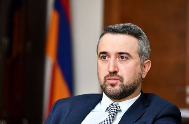 ԿԳՄՍ-ում ատելության եւ դրա քարոզի քաղաքականությունը շարունակում է Արա Խզմալյանը նախարարի անունից․ «Ժողովուրդ»