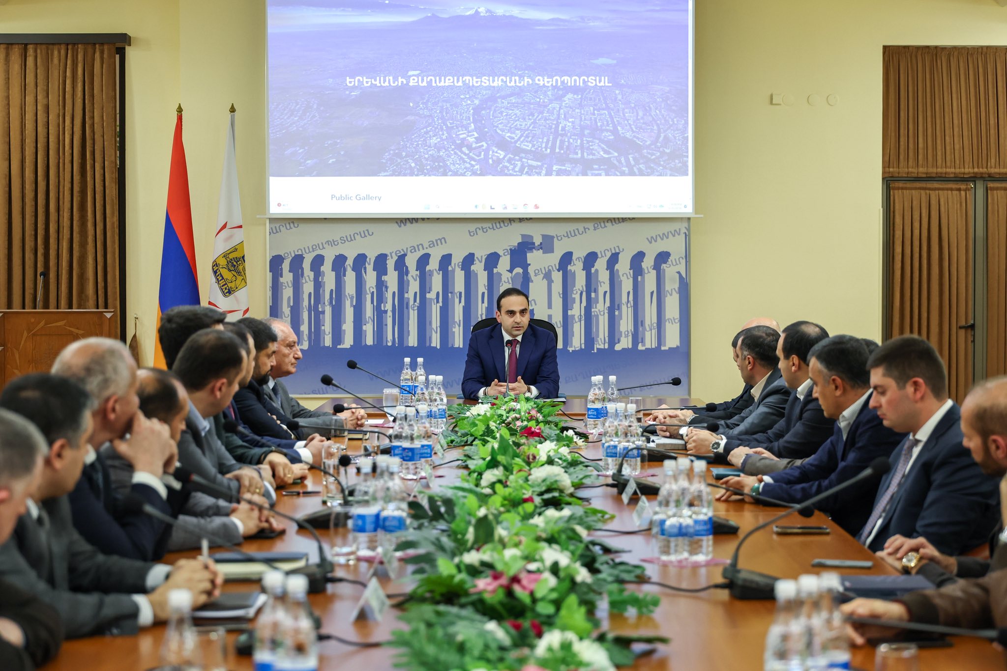 Քննարկվել են Երևանում կիրառվող թվայնացման գործիքներ և քաղաքաշինական ներդրումային ծրագրերը