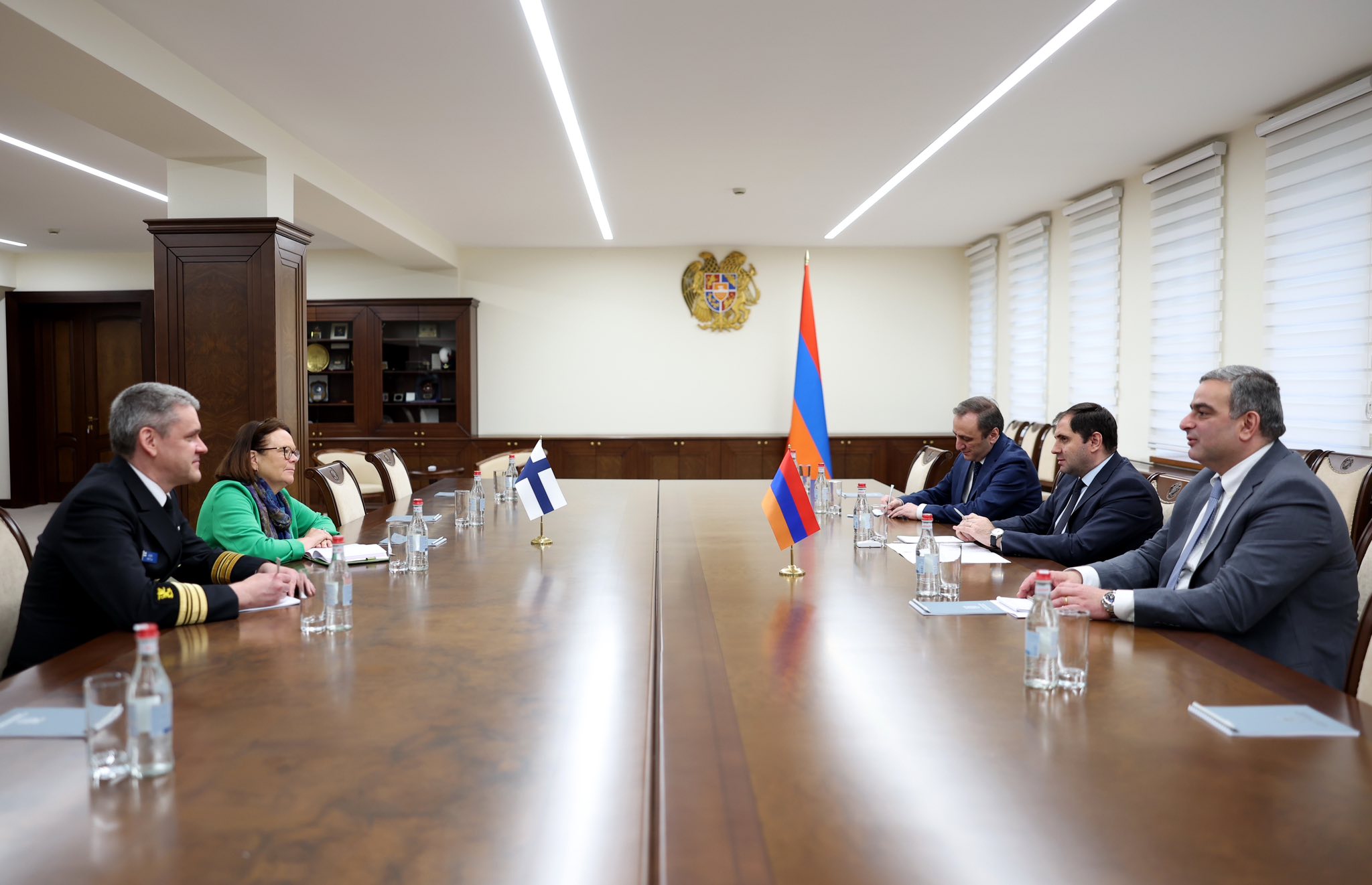Քննարկվել են ՀՀ-ի ու Ֆինլանդիայի միջև պաշտպանության բնագավառում երկկողմ, ինչպես նաև ՆԱՏՕ-ի ու ԵՄ հետ բազմակողմ ձևաչափով համագործակցության հնարավորությունները