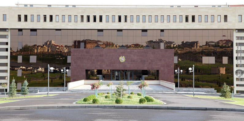 26 мая с 19:00 была потеряна связь с двумя военнослужащими ВС РА, поставляющими продукты питания на боевые позиции: МО РА