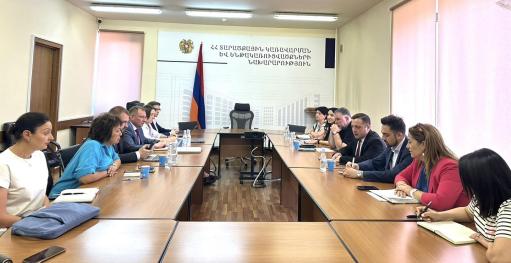 ԵԶԲ պատվիրակության հետ քննարկվել են Քաջարան-Ագարակ ճանապարհահատվածի կառուցման հարցեր