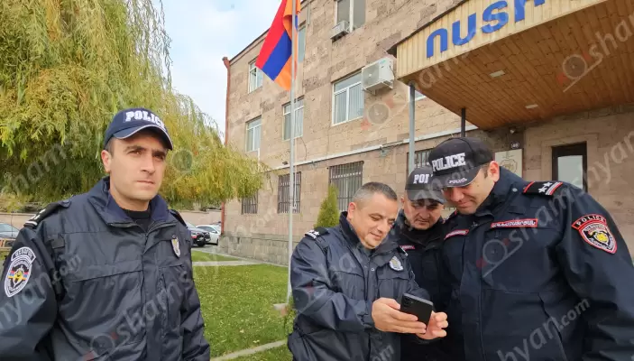 Երկու անգամ նույն խանութը թալանած գողերը բռնվել են