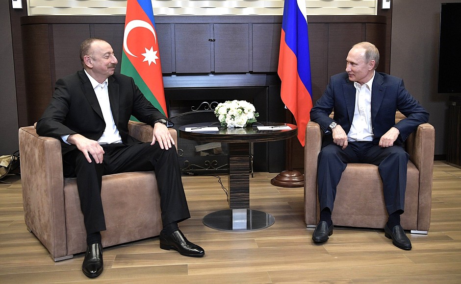 Путин переговорил с Алиевым по поводу выполнения договоренностей трехстороннего заявления от 9 ноября 2020 года