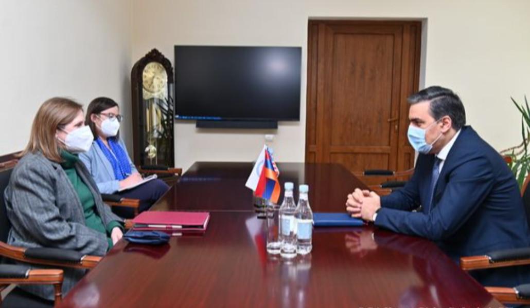 Արման Թաթոյանը հանդիպել է Հայաստանում ԱՄՆ արտակարգ և լիազոր դեսպանի հետ