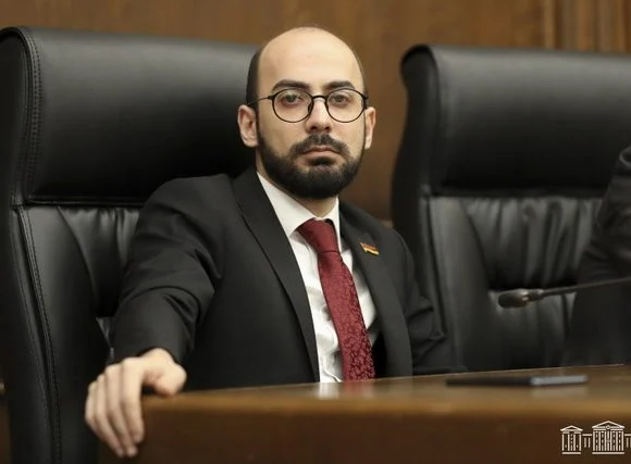 Օհանյանը չունի այնքան քաղաքական քաշ, որպեսզի կարողանա իր խմբակցության պատգամավորներին ուղղորդել և այնպես անել, որպեսզի մենք զերծ մնանք նման իրավիճակներից. Հովհաննիսյան