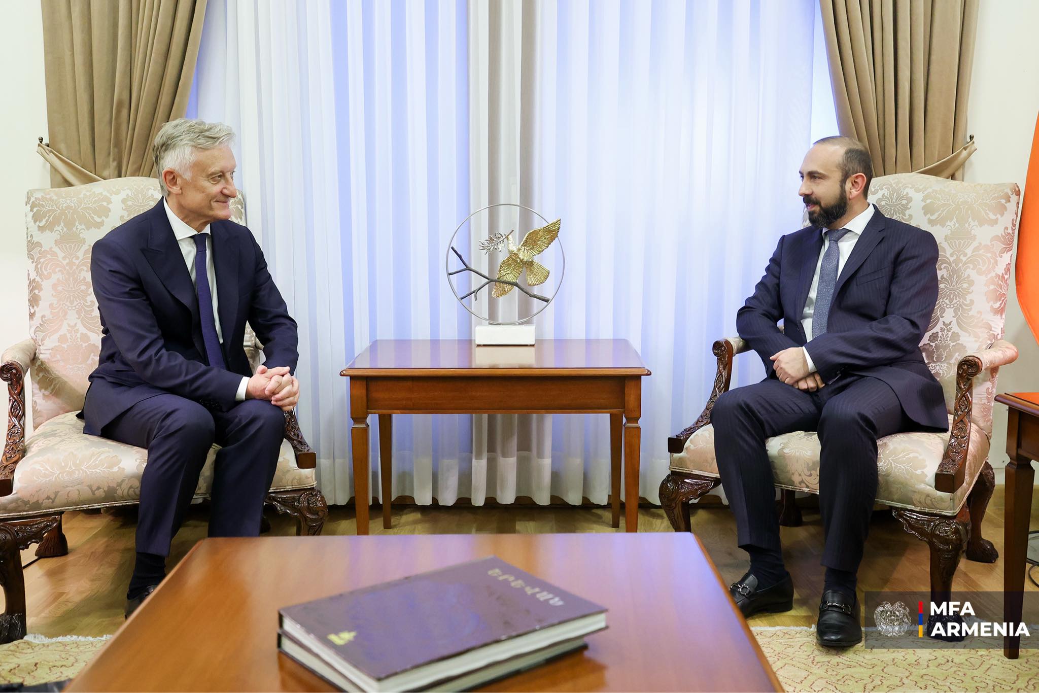 Արարատ Միրզոյանն ու Մարեկ Պրավդայը մտքեր են փոխանակել ներկայիս աշխարհաքաղաքական փոփոխությունների պայմաններում առկա մարտահրավերների շուրջ
