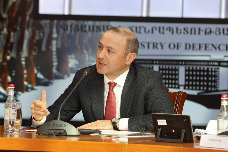 Հայաստանն աշխարհաքաղաքական կոնտեքստում վերջին շրջանում մի հարցի պետք էր պատասխաներ, մի հարց է եղել Հայաստանի առջև դրված՝ «Куда вы денетесь?». Արմեն Գրիգորյան