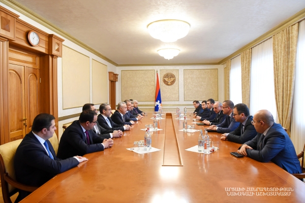 Բակո Սահակյանն ընդունել է ՀՀ Կենտրոնական բանկի նախագահ Արթուր Ջավադյանին