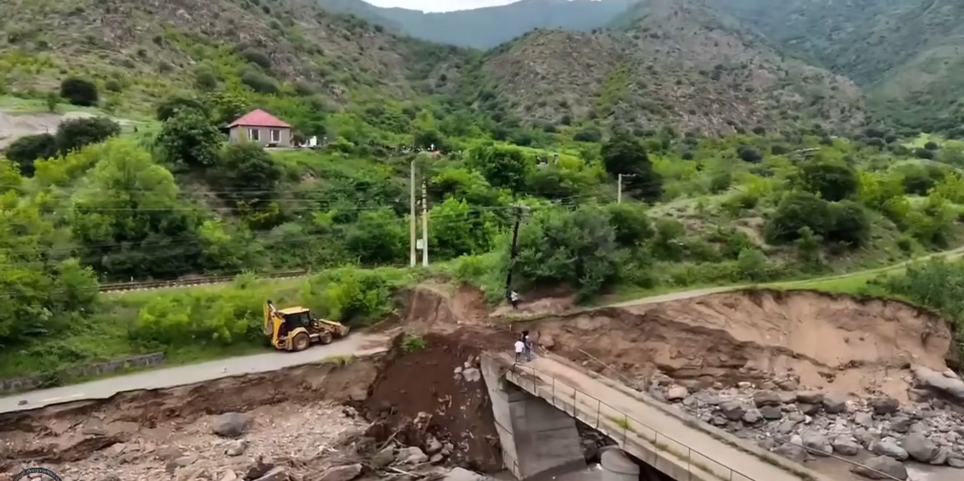 «Հաղպատ» կայարանի կամրջին ժամանակավոր լուծում է տրվել (տեսանյութ)