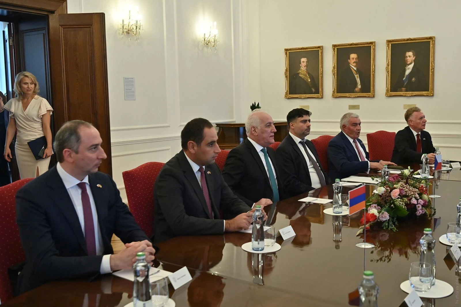 Վահագն Խաչատուրյանը և Տոմիո Օկամուրան քննարկել են Հայաստան–Չեխիա օրակարգի ընդլայնման հնարավորությունները