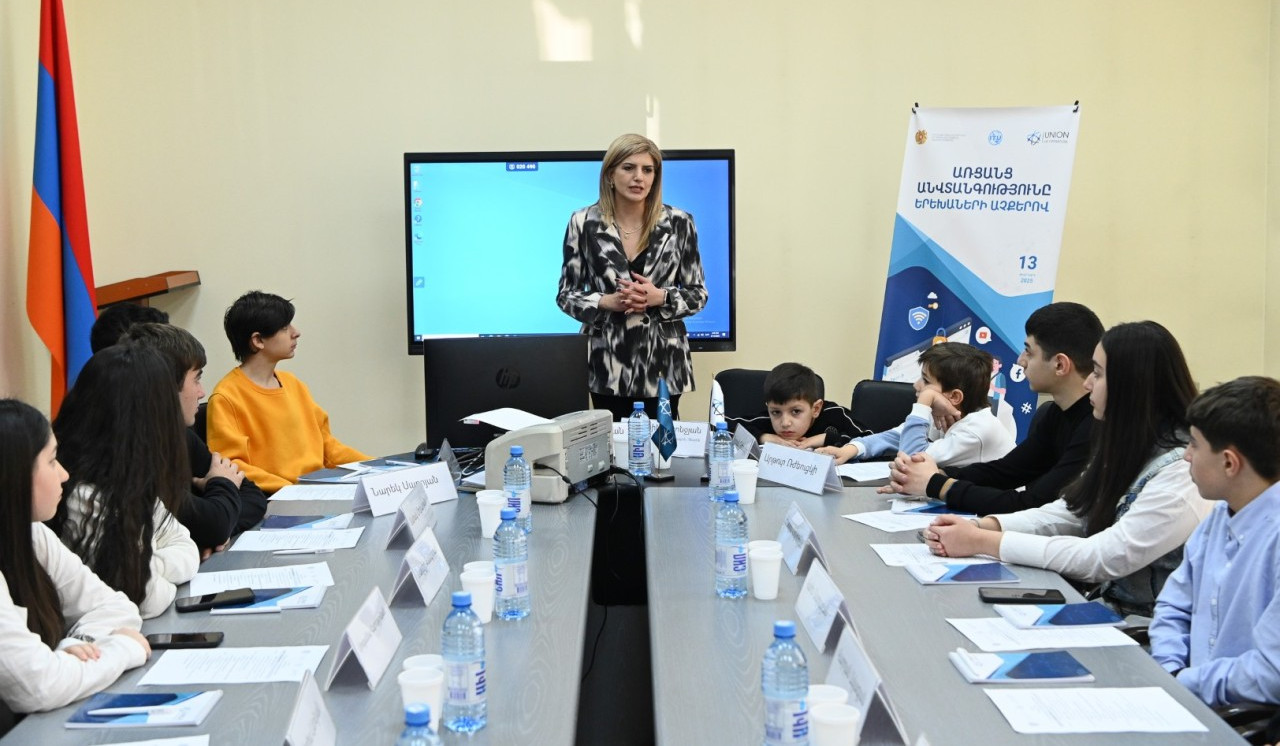 Անվտանգ համացանցը՝ երեխաների աչքերով. ՀՀ ԲՏԱ նախարարությունում տեղի է ունեցել կլոր սեղան-քննարկում