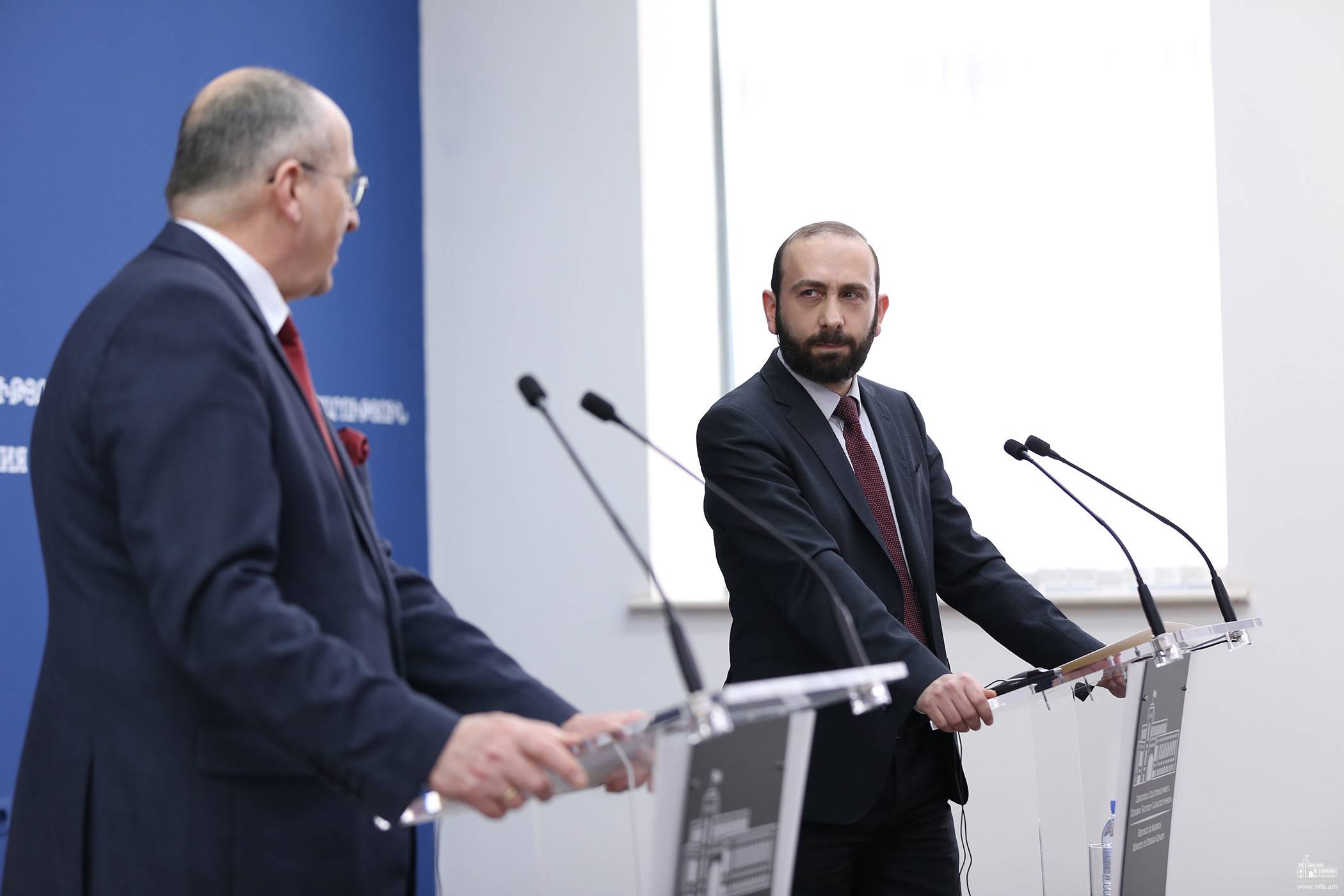 Ադրբեջանը շարունակում է խախտել նաև իր կողմից ստորագրված նոյեմբերի 9-ի եռակողմ հայտարարությունը՝ պատանդառության մեջ պահելով հայ ռազմագերիներին․ Արարատ Միրզոյան  (Տեսանյութ)