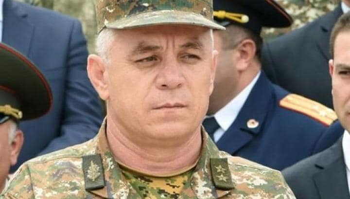 Քիչ առաջ ադրբեջանցիները գերեվարել են գեներալ-լեյտենանտ Լևոն Մնացականյանին