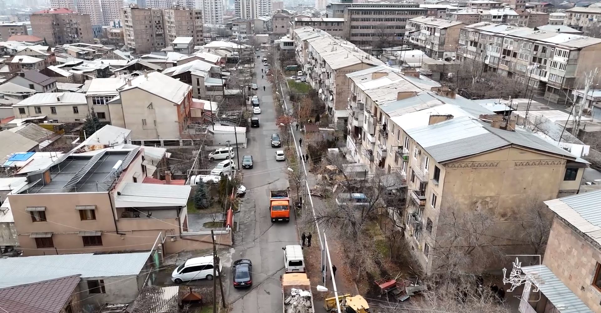 Երևանում ապամոնտաժվում են ապօրինի կառուցված և նորմերին չհամապատասխանող շինությունները (տեսանյութ)