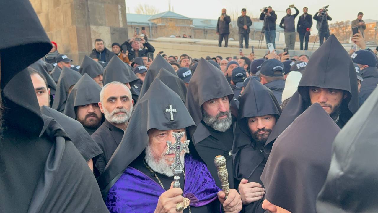 Շարունակվում են հարձակումները մեր սուրբ Եկեղեցու դեմ. Գարեգին Բ–ի խոսքը՝ Մայր Աթոռում