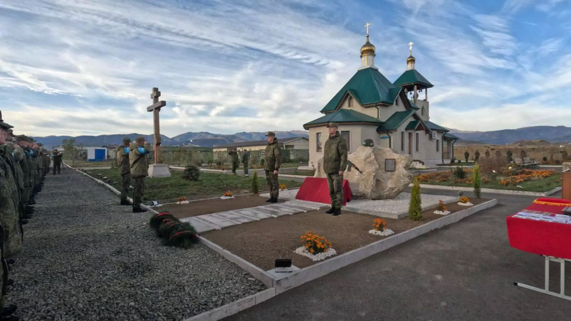 Այս տարվա սեպտեմբերին ԼՂ-ում զոհված ռուս խաղաղապահներին նվիրված հուշարձան է բացվել