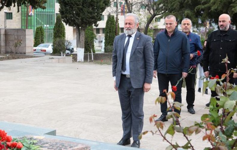 Այսօր ԼՂՀ Առաջին գումարման Գերագույն խորհրդի նախագահ Արթուր Մկրտչյանի հիշատակի օրն է