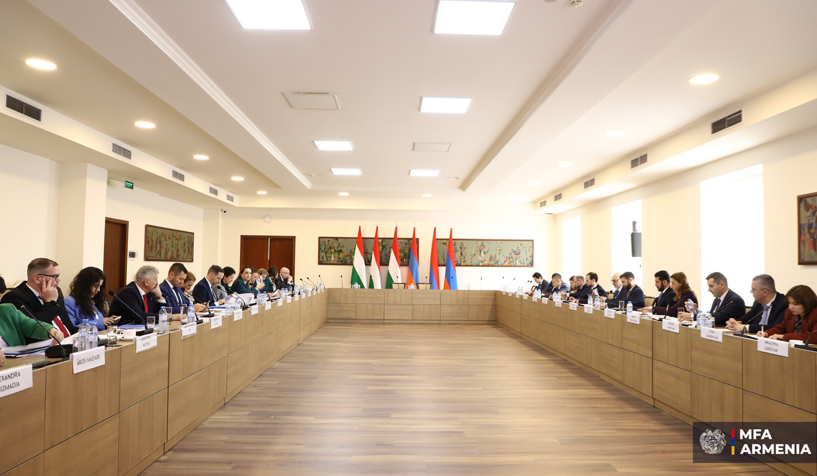 Երևանում տեղի է ունեցել ՀՀ-ի և Հունգարիայի միջև տնտեսական համագործակցության միջկառավարական հանձնաժողովի անդրանիկ նիստը