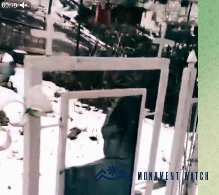 Monumentwatch.org: Азербайджанцы осквернили мемориал в арцахском селе Хакаку