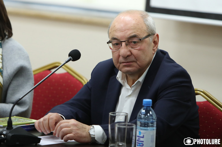 Եռակողմ հայտարարության տեքստի որևէ դրույթ հիմք չէ սահմանների փոփոխության համար․ Վազգեն Մանուկյան