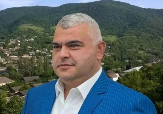 Վիճաբանություն և ծեծկռտուք Նոյեմբերյան խոշորացված համայնքի ղեկավարի և «Տավուշ միջազգային հայրենակցական միության» նախագահի միջև. ոստիկանությունը փնտրում է հրազենը