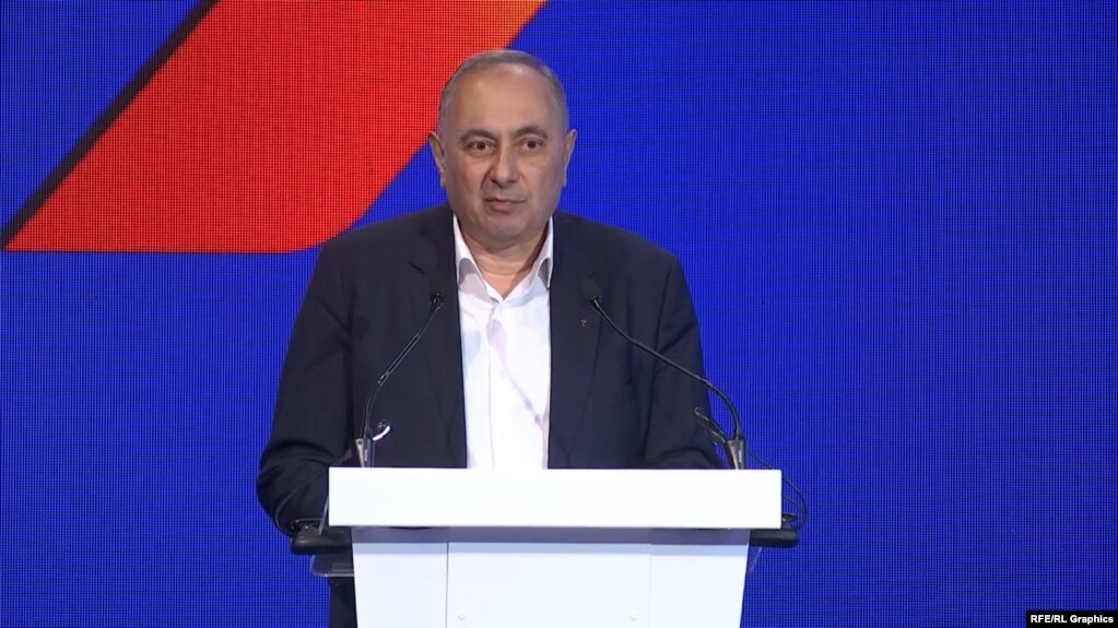 Երկար ընդհատումից հետո կայացել է պրոֆեսոր Չարչյանի գործով դատական նիստ. հարցաքննվել է մեկ վկա