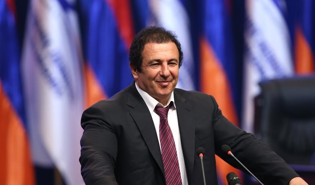 Ծառուկյանը չի պատրաստվում լքել քաղաքական ասպարեզը․ «Հրապարակ»