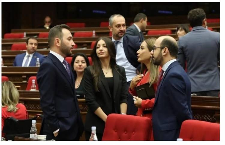 ՔՊ–ական ո՞ր կանանց է ընտրում Փաշինյանը․ «Հրապարակ»