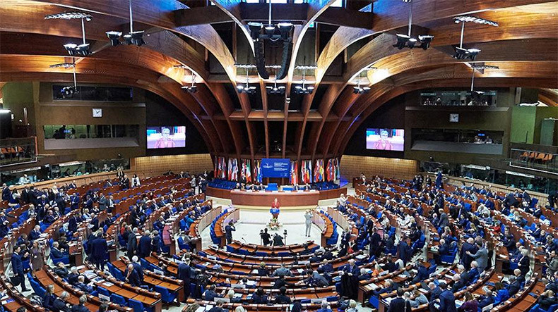 Ով է այն հայ պատգամավորը, որ ադրբեջանցի պատվիրակների հետ մեկտեղ ԵԽԽՎ-ում դեմ է քվեարկել Հայաստանի մասին բանաձևին