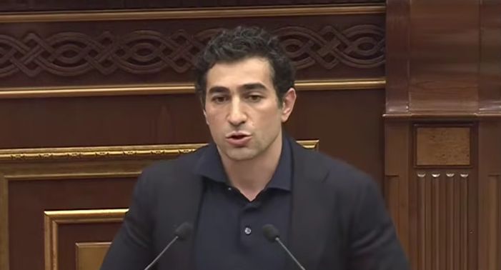 «Էդ տոնով մի շարունակե՛ք, վերջ տվեք սպառնալիքներին»․ Լևոն Քոչարյանը՝ Ռուբեն Ռուբինյանին