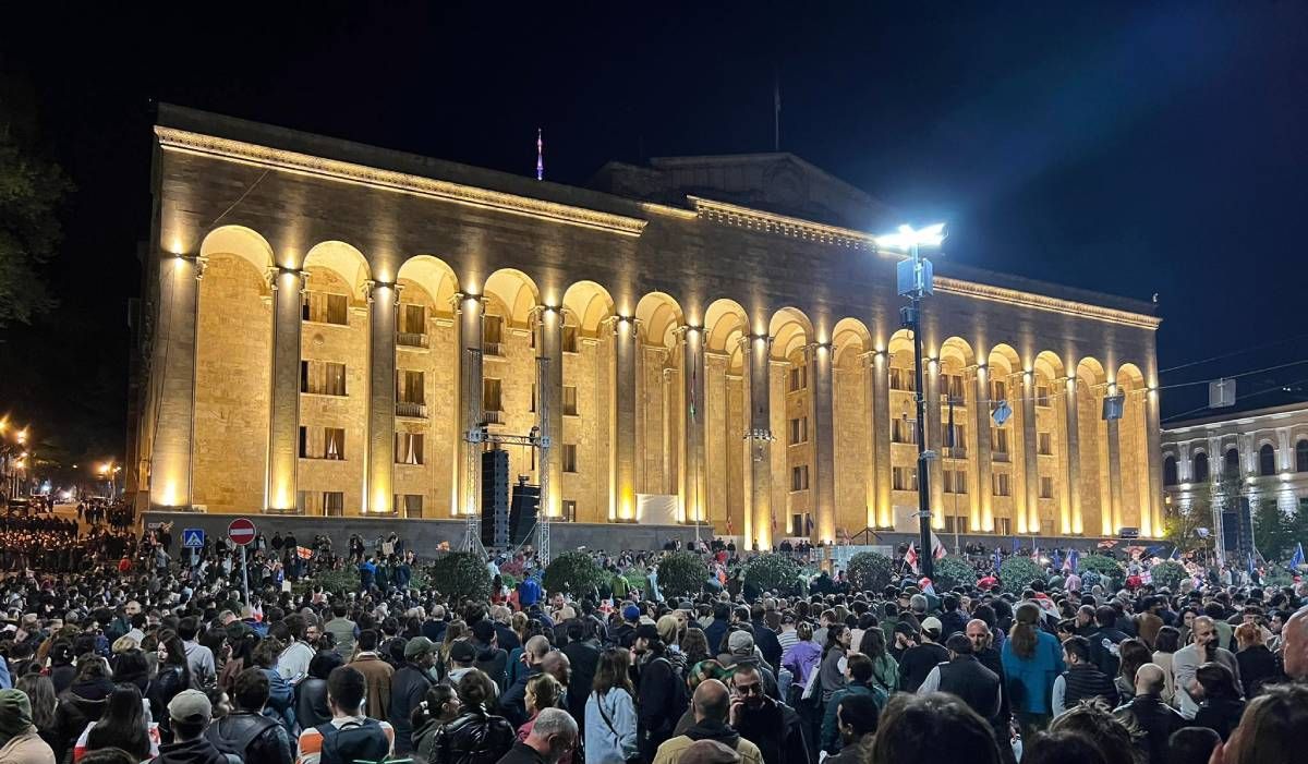 Վրաստանում աղմկահարույց օրենքը հավանության է արժանանում բողոքի ցույցերին զուգահեռ