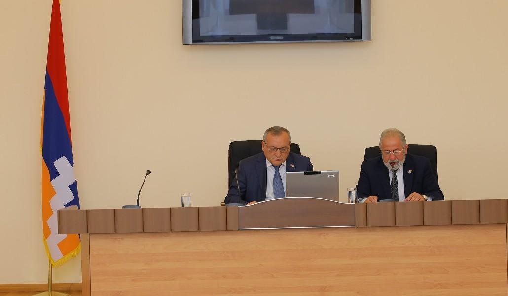 Արթուր Թովմասյանը ներկայացրել է ԱՀ ԱԺ-ի հետպատերազմյա գործունեությունը