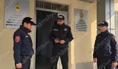 Պարեկները Արտաշատում ատրճանակով շրջող անչափահաս տղայի են հայտնաբերել
