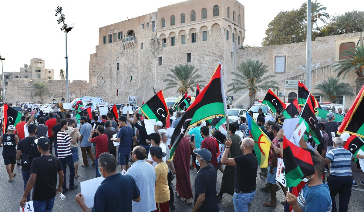 Լիբիայում զանգվածային բողոքի ակցիաներ են. ցուցարարները Թոբրուքում գրավել են խորհրդարանը