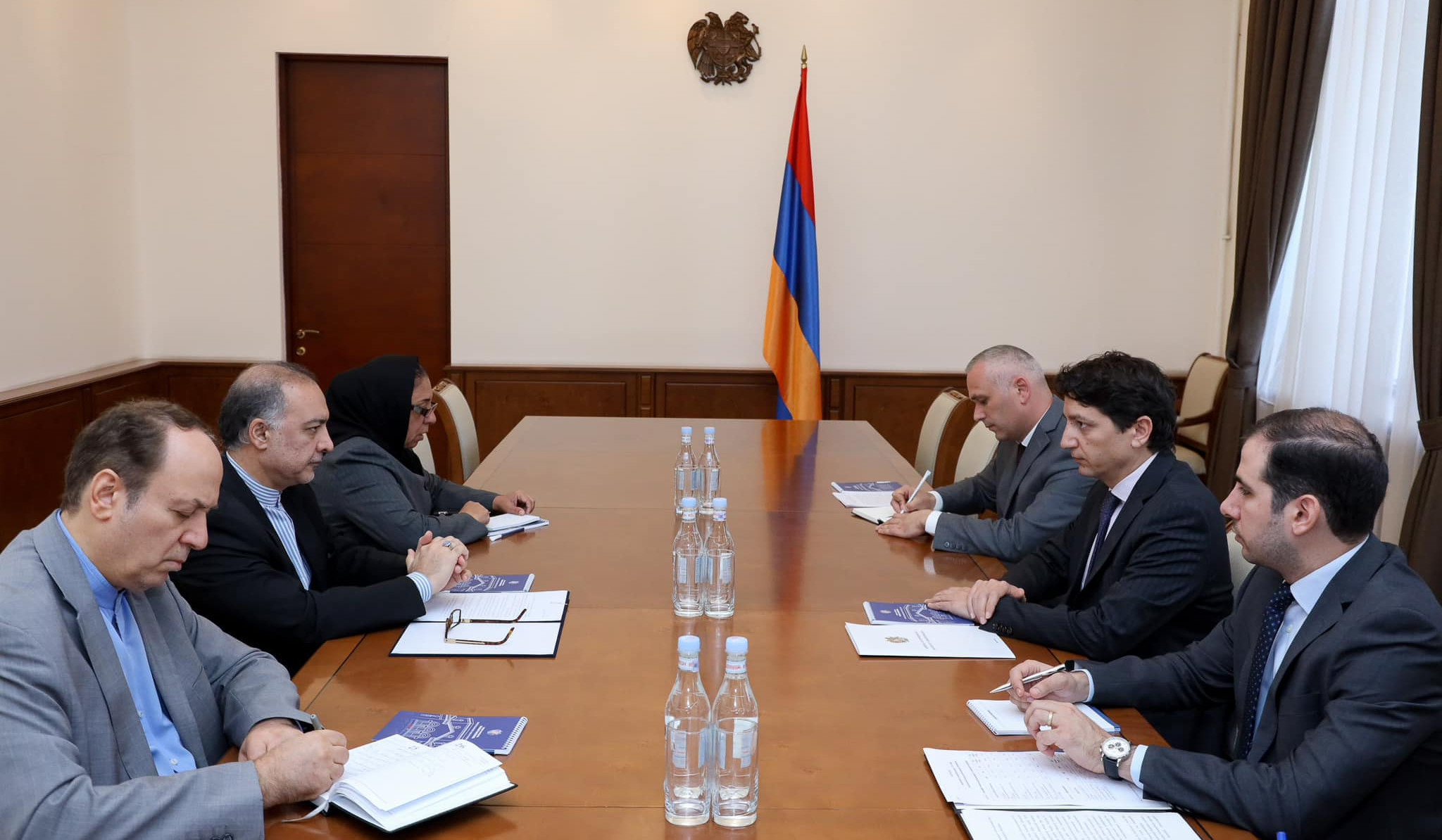 ՀՀ ֆինանսների նախարարն ու Իրանի նորանշանակ դեսպանն անդրադարձել են հայ-իրանական հարաբերությունների օրակարգային թեմաների