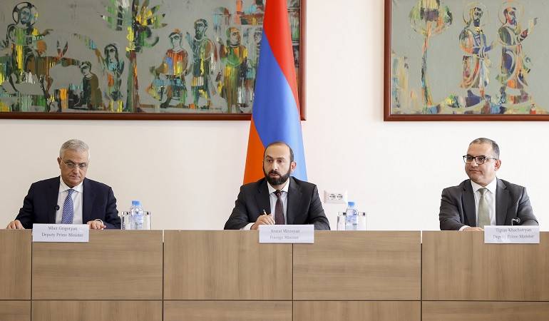 Հանդիպում ԱԳՆ-ում՝ ՀՀ-ում հավատարմագրված դիվանագիտական ներկայացուցչությունների ղեկավարների և միջազգային կառույցների ներկայացուցիչների հետ