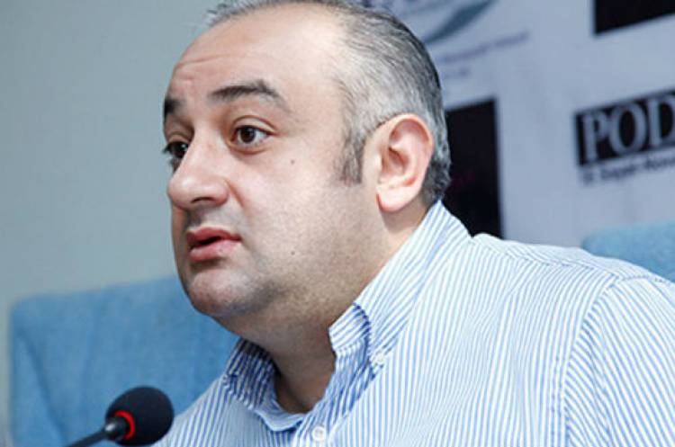 Հանրայինը ոչ մի խնդիր չունի կարծիքների բազմազանության. Պետրոս Ղազարյանը՝ Հրայր Թովմասյանին հրավիրելու մասին