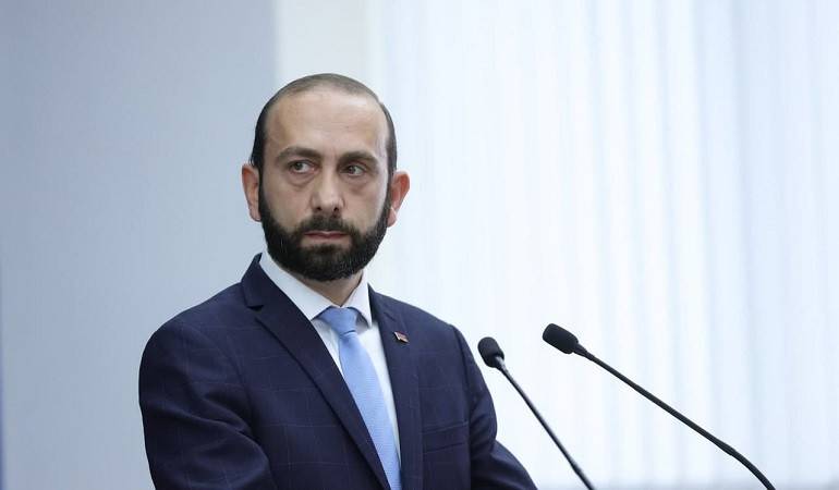 Հայաստանը տարբեր ժամանակաշրջանների քարտեզներում ինքն իրեն չգտնելու մտավախություն չունի․ ՀՀ ԱԳ նախարարի պատասխանն Ալիևին