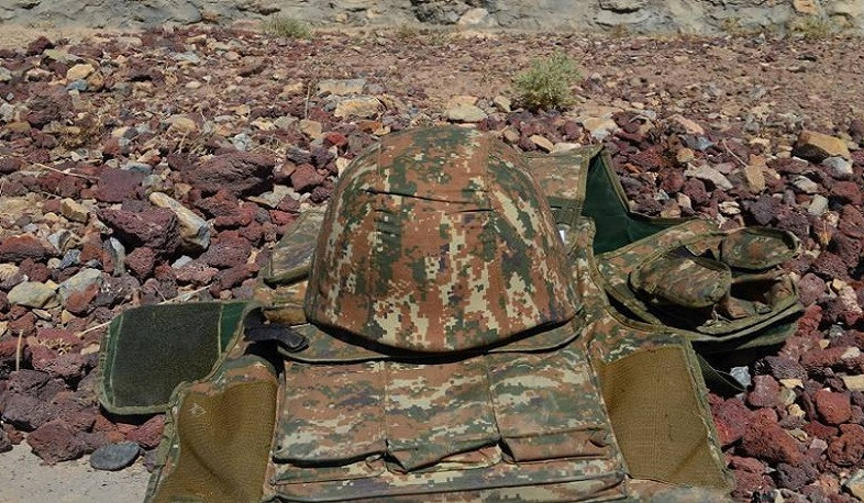 В результате обстрела азербайджанской армии в направлении армянских позиций, расположенных в районе Сотка, с армянской стороны 2 погибших и 1 раненый