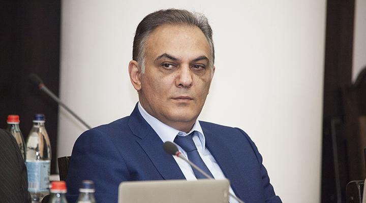 Գագիկ Բեգլարյանը հարցաքննվել է ՔԿ-ում․ ինչ է հայտնի քաղաքացուն ենթադրյալ սպառնալու գործից (տեսանյութ)