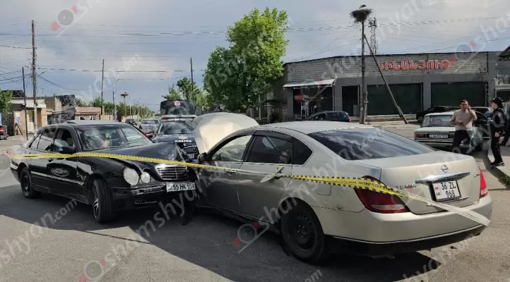 Դիմիտրովում բախվել են «Nissan Teana»-ն և «Mercedes»-ը․ 2 վիրավորներից մեկն անչափահաս է
