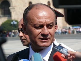 Այս իշխանությունը բանակը բաժանում է նախկինների և ներկաների, բայց բանակը ոչ մի կառավարության սեփականությունը չէ․ Օհանյան