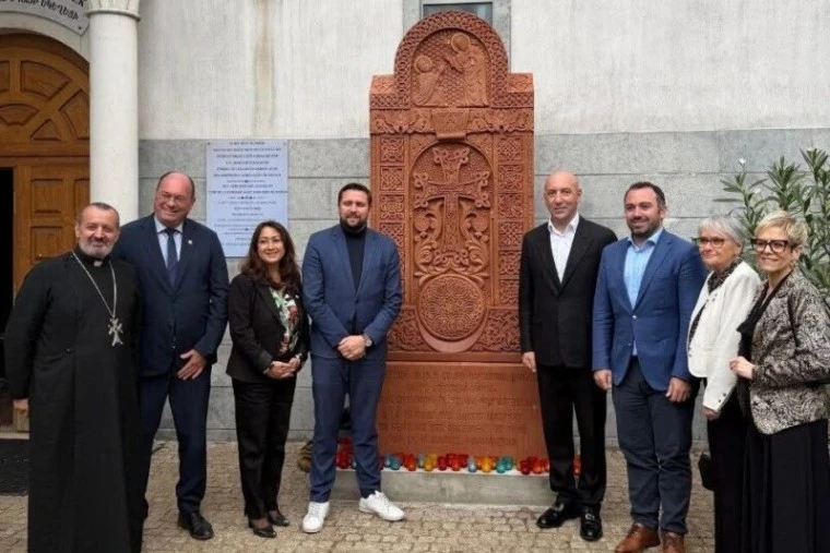 Ֆրանսիայի Սեն Շամոն քաղաքում տեղադրվել է հայկական խաչքար՝ ի հիշատակ Հայոց ցեղասպանության զոհերի
