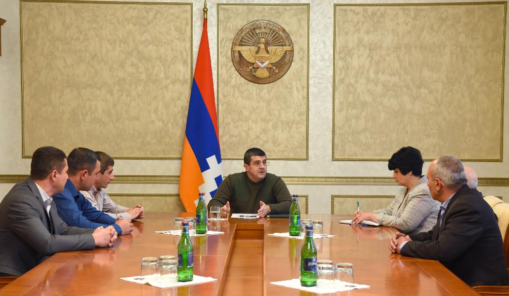 Արցախի նախագահը հակաճգնաժամային խորհրդի անդամների հետ քննարկել է շրջափակման հետևանքները