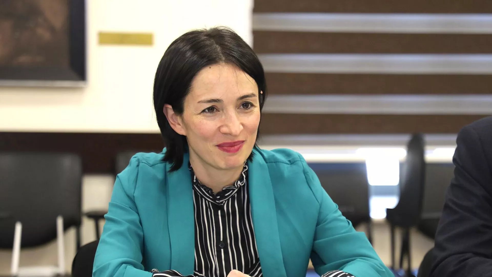 «Բարի երթ»․ Ժաննա Անդրեասյանը շնորհավորել է շրջանավարտներին