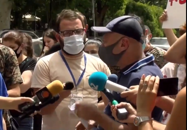 ԲՈՒՀ չընդունված դիմորդները կրկին բողոքի ակցիա են անում․ ուղիղ