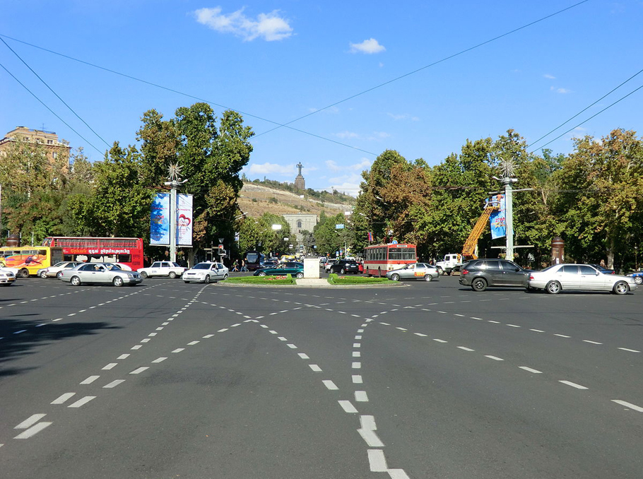 Երթևեկության կազմակերպման փոփոխություն Սայաթ-Նովայի պողոտայում
