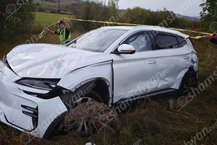 Բախվել են «BMW X6»-ը և «BYD»-ն, «BMW X6»-ի վարորդը դիմել է փախուստի․ կան վիրավորներ