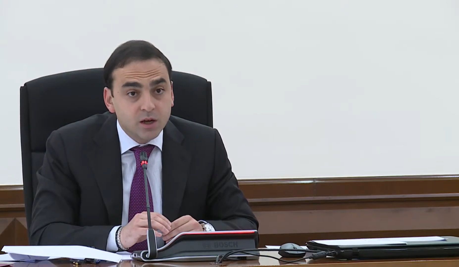 Հիմնահատակ քանդել, մի քանի անգամ վրայով տրակտորով անցնել. Ավինյանը՝ Արզումանյան փողոցի 10 և 17 հասցեների շենքերի մասին